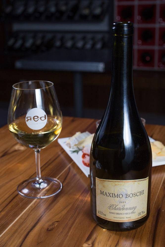 Da região do Vale dos Vinhedos (RS), o Maximo Boschi Chardonnay 2009 pode funcionar como um agradável aperitivo Da região do Vale dos Vinhedos (RS), o Maximo Boschi Chardonnay 2009 pode funcionar como um agradável aperitivo