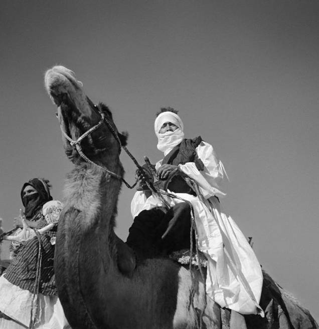Fotos de suas viagens foram divulgadas em diversas capas de revista da época Fotos de suas viagens foram divulgadas em diversas capas de revista da época