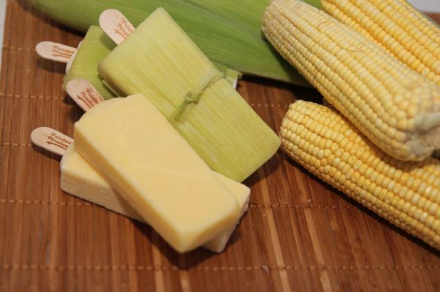 Paletas de Piracicaba: paleta de pamonha embrulhada na própria palha de milho Paletas de Piracicaba: paleta de pamonha embrulhada na própria palha de milho