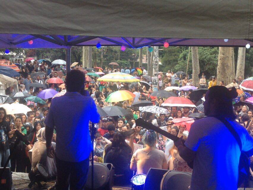 Alunos comemoram fim da reorganização com “Virada Ocupação”