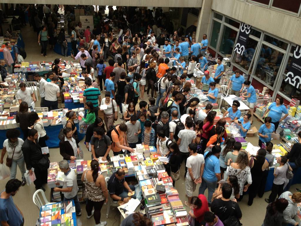 Festa do Livro da USP volta ao formato presencial nesta quarta (9)