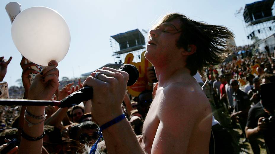 Matt Shultz, vocalista do Cage The Elephant, anima o festival Matt Shultz, vocalista do Cage The Elephant, anima o festival