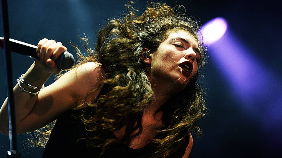 Com um show introspectivo e vibrante, a adolescente neozelandesa de 17 anos foi uma das grandes surpresas do primeiro dia do festival Com um show introspectivo e vibrante, a adolescente neozelandesa de 17 anos foi uma das grandes surpresas do primeiro dia do festival