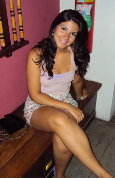 A modelo é filha de Carlos Augusto Gambine, irmão falecido de Roberta Close