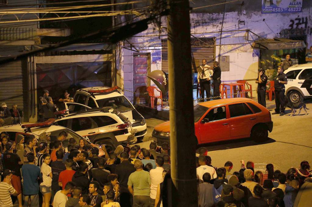 Polícia divulga imagens de suspeitos de matar PM em Osasco