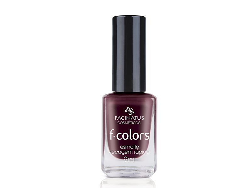 Esmalte, cor ameixa, da Facinatus. Cores intensas, alto brilho, cobertura perfeita e secagem rápida. Textura ultra fina e aderente. Preço sugerido: 5,99 reais.