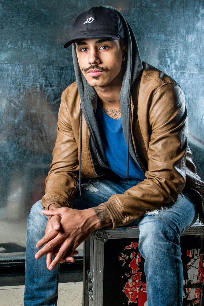 Don Juan do funk, MC Livinho faz sucesso no YouTube