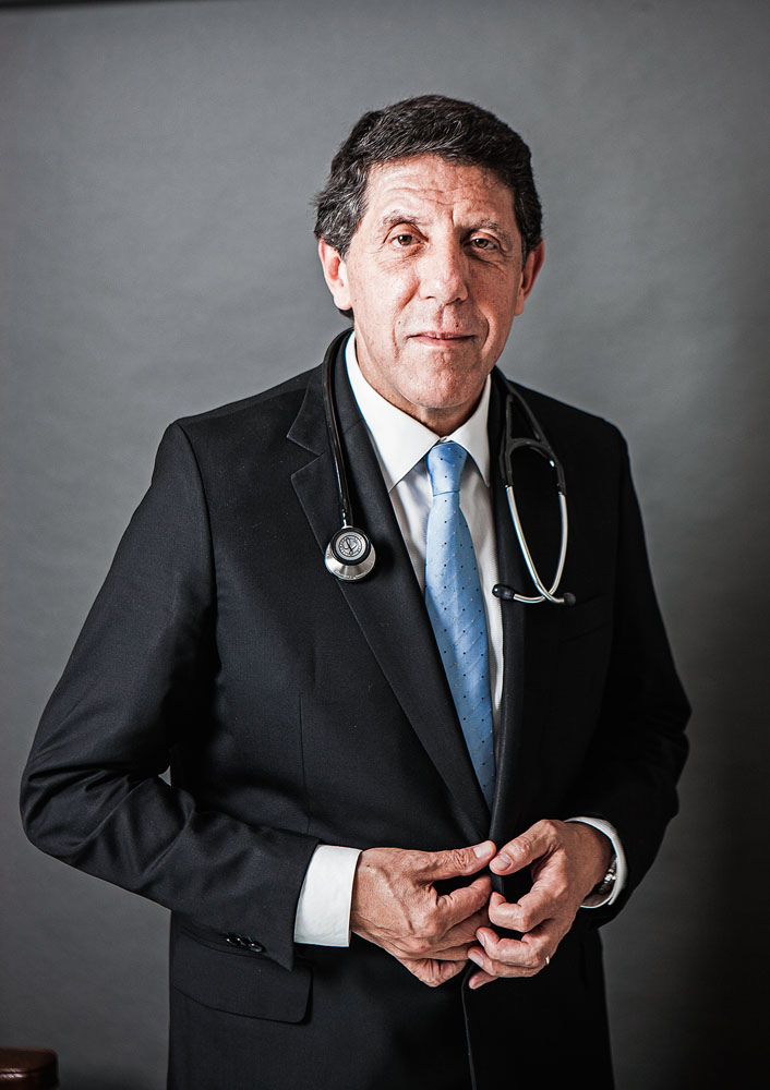 Com agenda cheia, médicos atendem pacientes até de madrugada