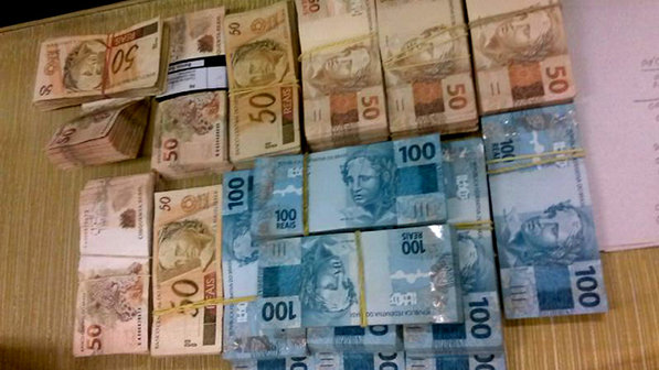 Dinheiro máfia do ISS