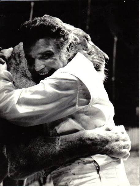 Como domador, Orfei revestiu o ofício de leveza e bom humor Como domador, Orfei revestiu o ofício de leveza e bom humor