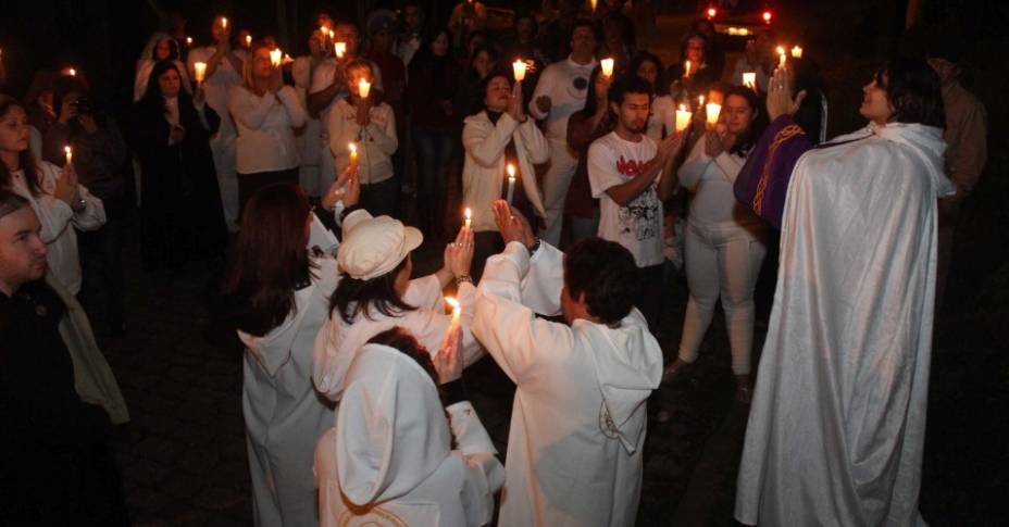 Procissão com velas