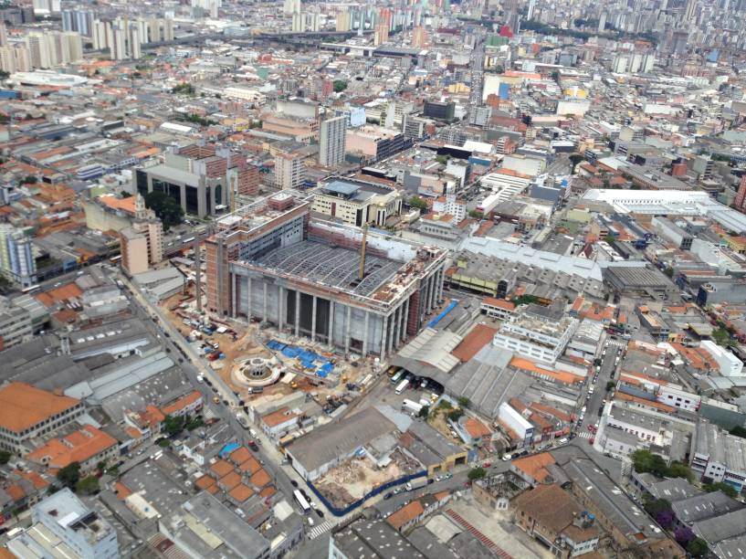 A obra: inauguração prevista para maio de 2014