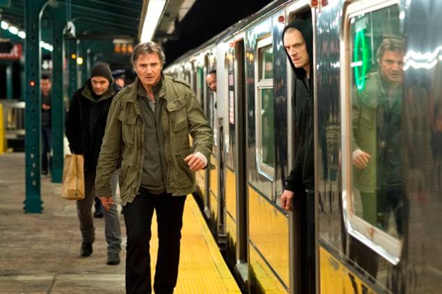 Noite Sem Fim": o motorista (Joel Kinnaman) que testemunha um crime Noite Sem Fim": o motorista (Joel Kinnaman) que testemunha um crime