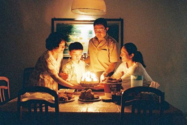 Quando Meus Pais Não Estão em Casa: relação entre a família e empregada doméstica Quando Meus Pais Não Estão em Casa: relação entre a família e empregada doméstica