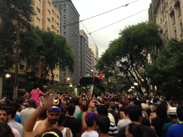 Bloco Tarado Ni Você, que faz homenagem a Caetano Veloso Bloco Tarado Ni Você, que faz homenagem a Caetano Veloso