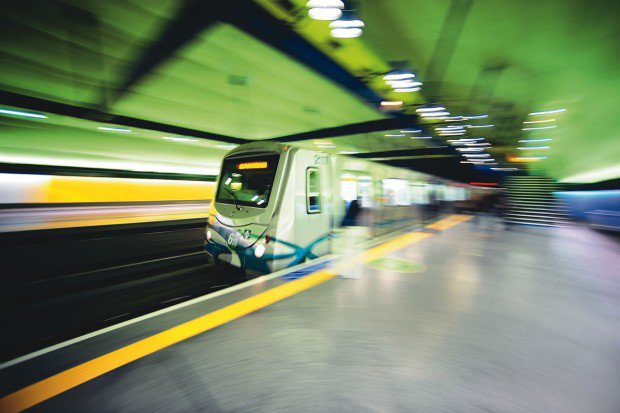 Trens do metrô rodaram menos em 2014