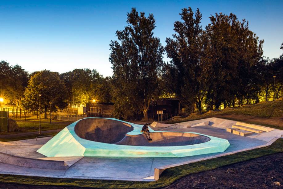 Obra da coreana Koo Jeong A, na Inglaterra: o Ibirapuera também vai ganhar uma versão da pista fosforescente