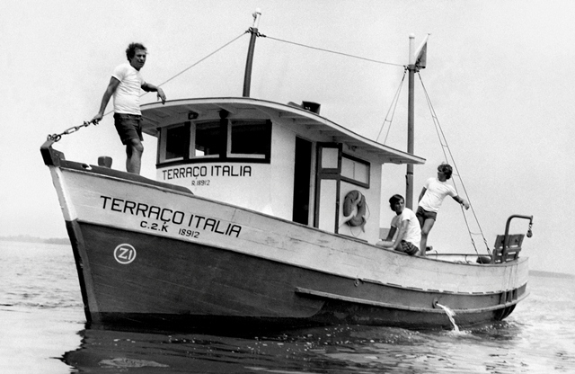Terraço Itália: por alguns meses, o Terraço manteve um barco em Santos para pescar próprios peixes Terraço Itália: por alguns meses, o Terraço manteve um barco em Santos para pescar próprios peixes