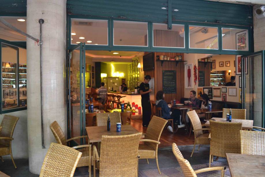 Paribar: fachada da nova versão do bar Paribar: fachada da nova versão do bar