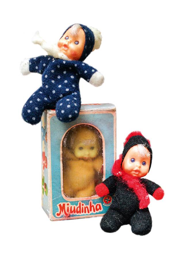 Para as meninas: as bonecas Fofolete e Moranguinho saem por 80 reais cada uma. Na caixa original, o valor sobe para 120 reais Para as meninas: as bonecas Fofolete e Moranguinho saem por 80 reais cada uma. Na caixa original, o valor sobe para 120 reais