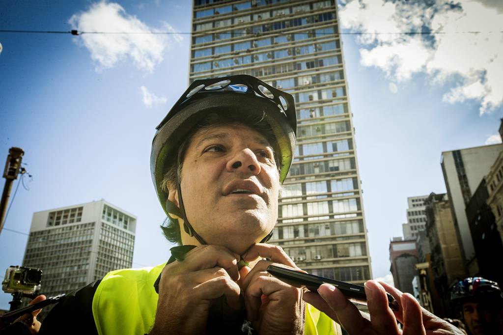 Apesar de liminar, Haddad pinta nova ciclovia nos Jardins
