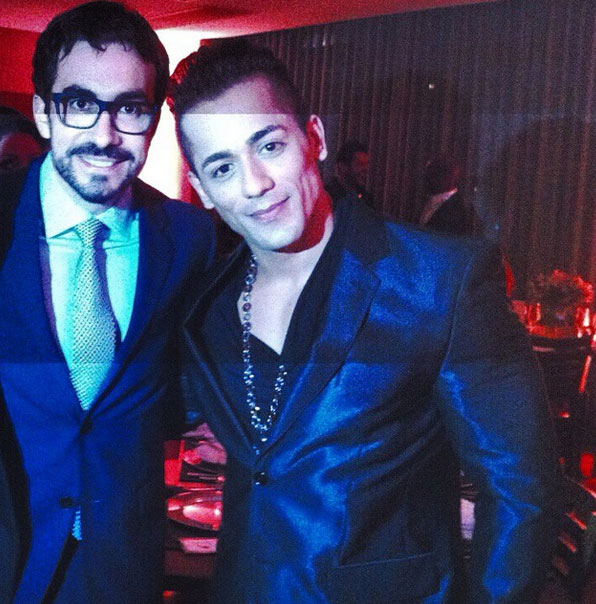 O cantor Tiago, da dupla com Hugo, ao lado do padre Fábio de Melo O cantor Tiago, da dupla com Hugo, ao lado do padre Fábio de Melo