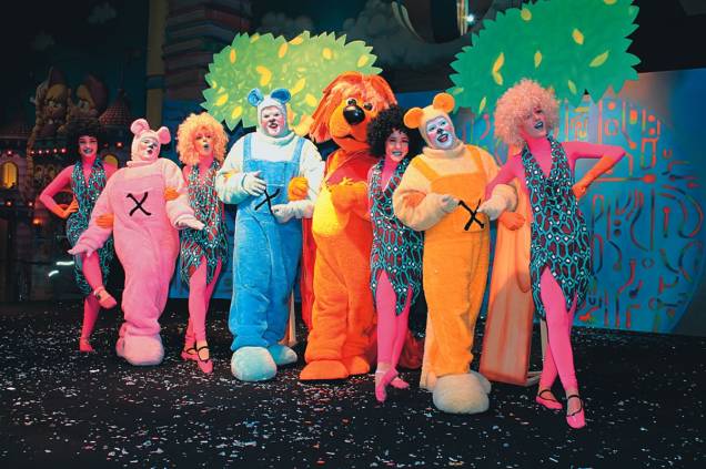 Musical <em>Além das Estrelas</em>, no Mundo da Xuxa: Txutxucão e outros personagens abordam o meio ambiente Musical <em>Além das Estrelas</em>, no Mundo da Xuxa: Txutxucão e outros personagens abordam o meio ambiente