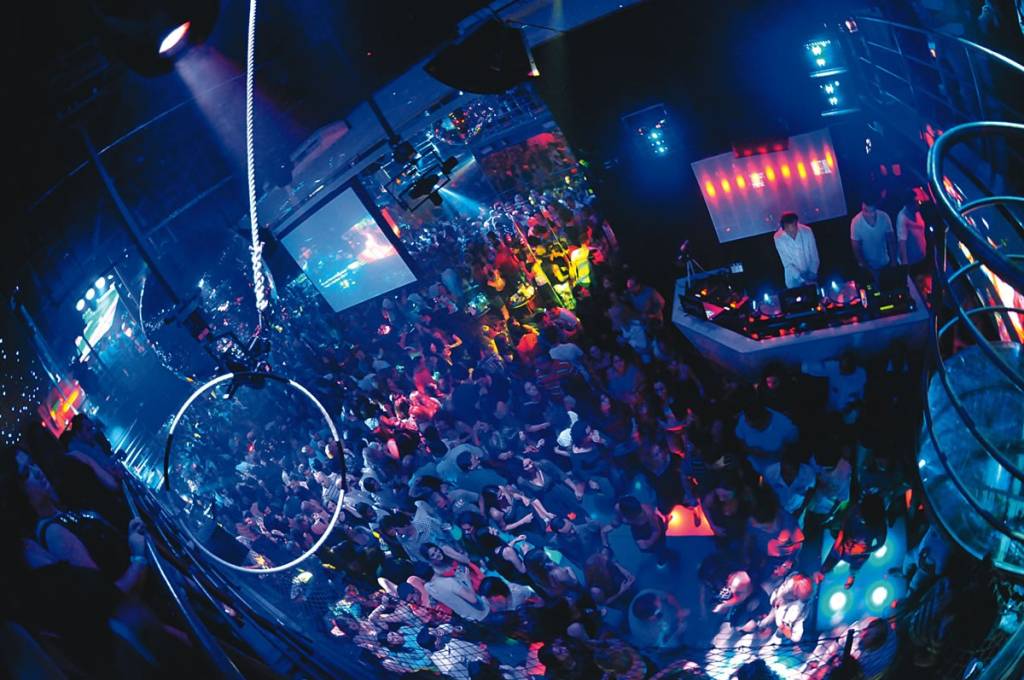 Baladas preparam festas de Carnaval