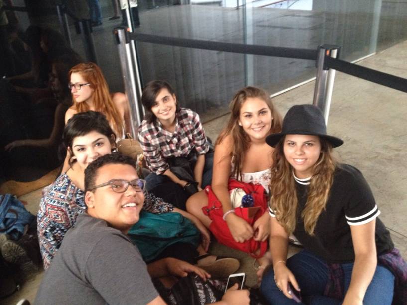 Amigos: à espera da estrela de American Horror Story Amigos: à espera da estrela de American Horror Story