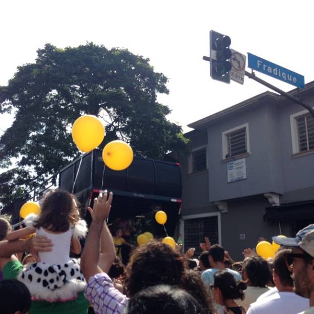 Bloco Nóis Trupica Mais Não Cai Bloco Nóis Trupica Mais Não Cai