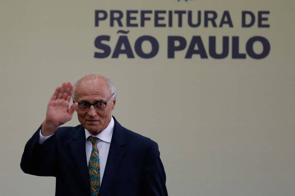 Em posse, Suplicy afirma querer dialogar com MPL e black blocs