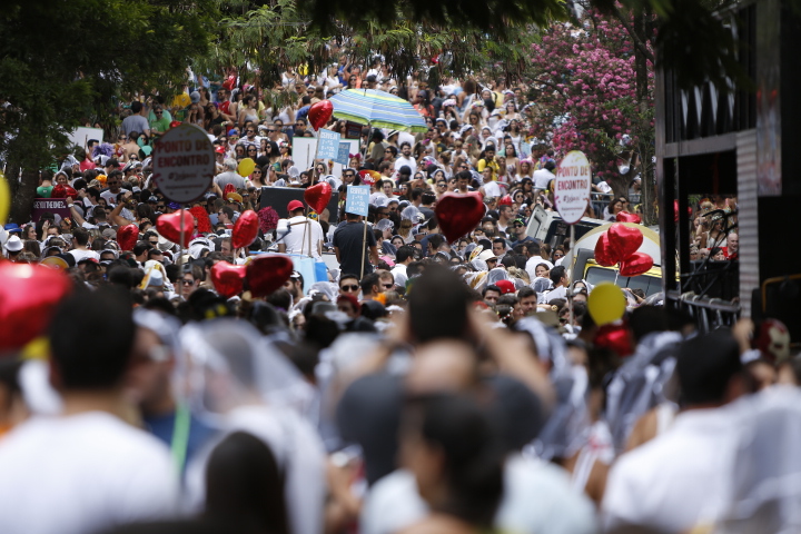 Bloco Casa Comigo, no domingo (1°)