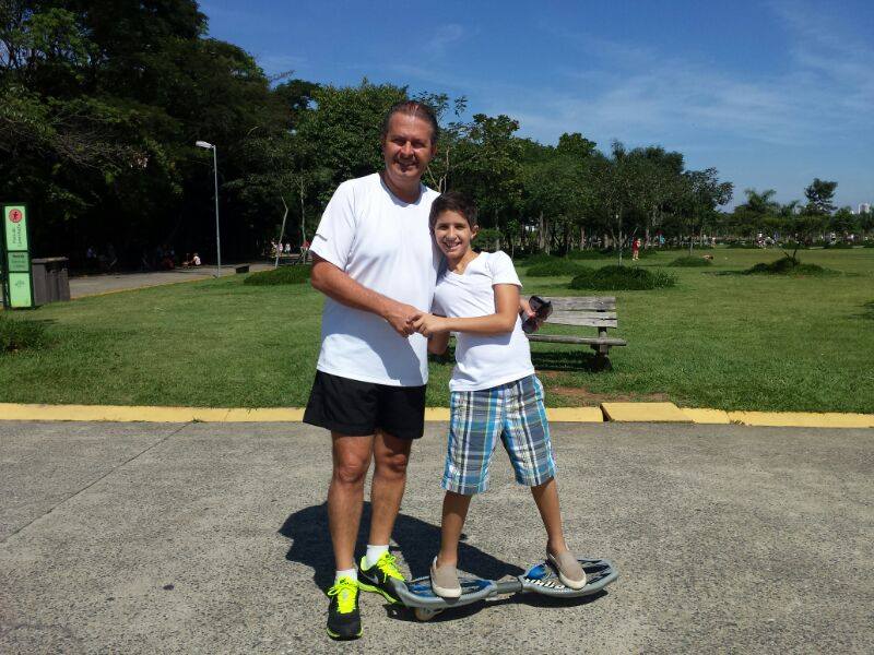 	Com o filho José no Parque Villa-Lobos