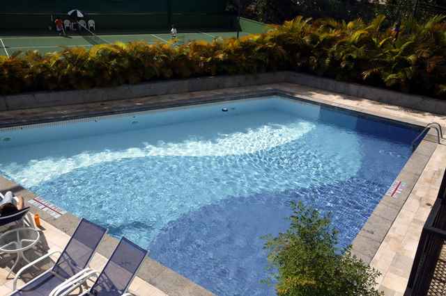 Piscina do Grand Mercure: day use a partir de R$ 370,00