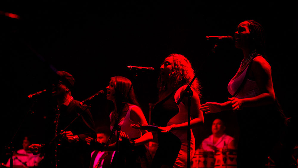 Stevie Wonder homenageia Mandela e celebra o amor em São Paulo