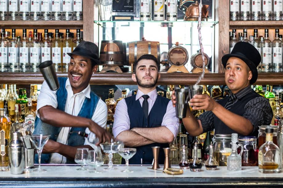 Da esq. para a dir.: Laércio Zulu, Abelardo Oliveira e Sylas Rocha Da esq. para a dir.: Laércio Zulu, Abelardo Oliveira e Sylas Rocha