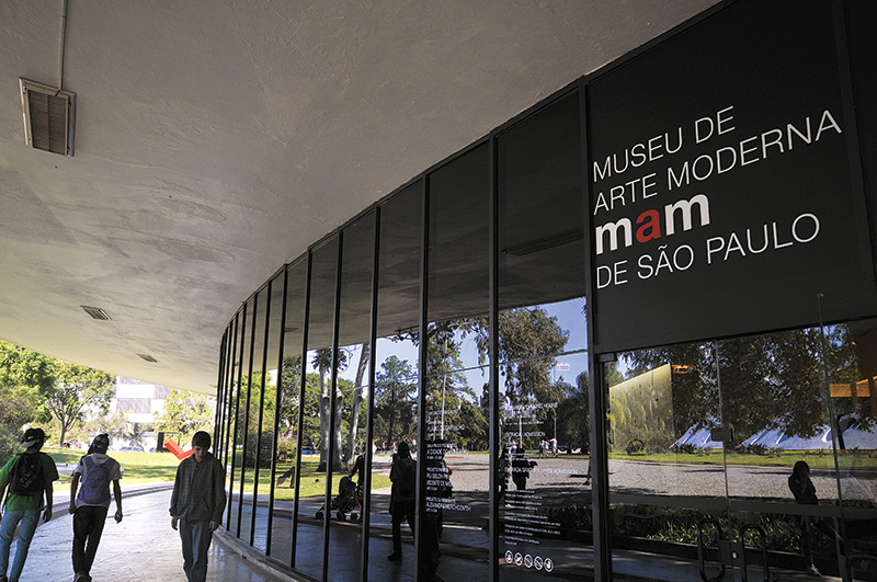 Além do Memorial, oito instituições funcionam sem alvará em São Paulo