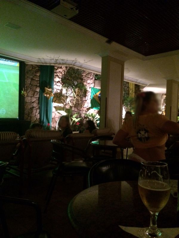 No Bahamas, de Oscar Maroni, pouca discrição e muitos estrangeiros