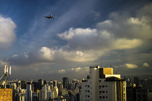 Avião em voo
