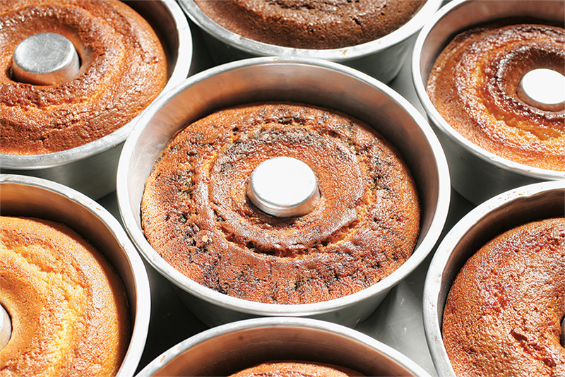 Casa de Bolos assa massas de jeitão caseiro para levar