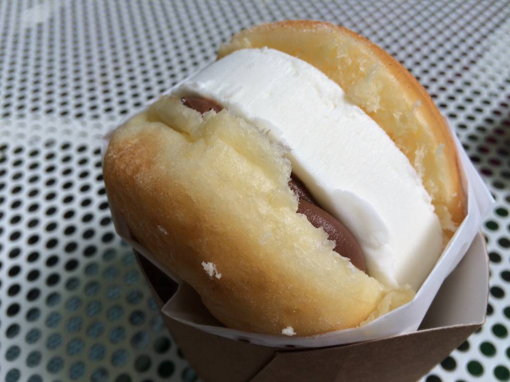 Experimentamos o sonho recheado de sorvete