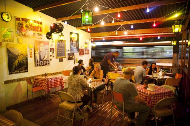 O ambiente do Birreria La Legione, no Alto do Ipiranga O ambiente do Birreria La Legione, no Alto do Ipiranga