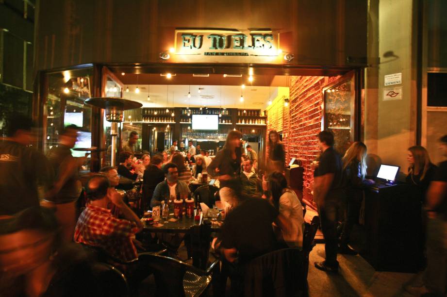 Eu Tu Eles: dos mesmos sócios do Tatu Bola Eu Tu Eles: dos mesmos sócios do Tatu Bola