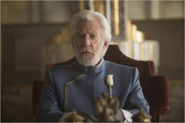 Jogos Vorazes: A Esperança - O Final: Donald Sutherland no papel do presidente Snow Jogos Vorazes: A Esperança - O Final: Donald Sutherland no papel do presidente Snow