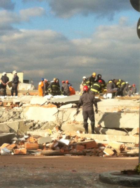 No local, estava sendo construída uma nova loja da rede Magazine Torra Torra No local, estava sendo construída uma nova loja da rede Magazine Torra Torra