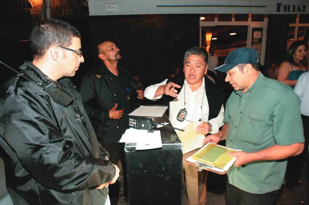 Primeiros dias do cupom obrigatório em valets geram briga na Justiça