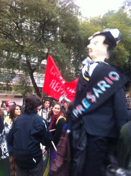 	Ato percorre as ruas do centro de São Paulo nesta quarta (14)