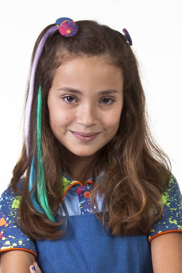 Rayssa Chaddad como Bia Rayssa Chaddad como Bia