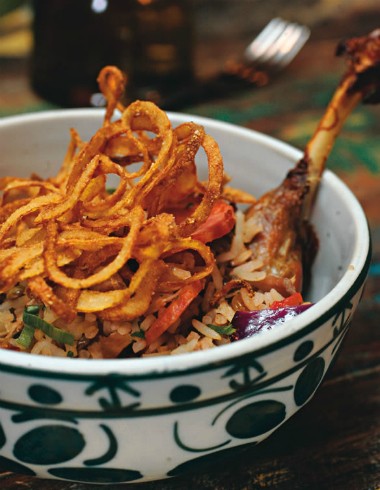 Tavares apresenta menu de várias bandeiras