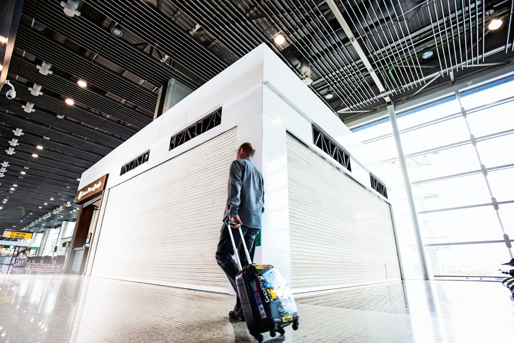 Koni Store e Spoletto lojas fechadas no aeroporto internacional de guarulhos